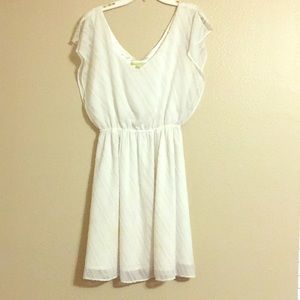 Gianni Bini white textured dress